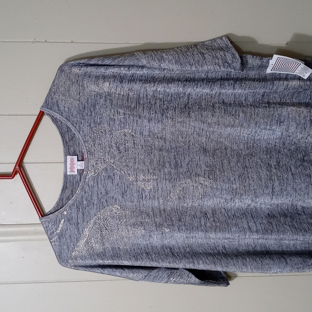⚘️NWT LulaRoe Irma Tunic⚘️